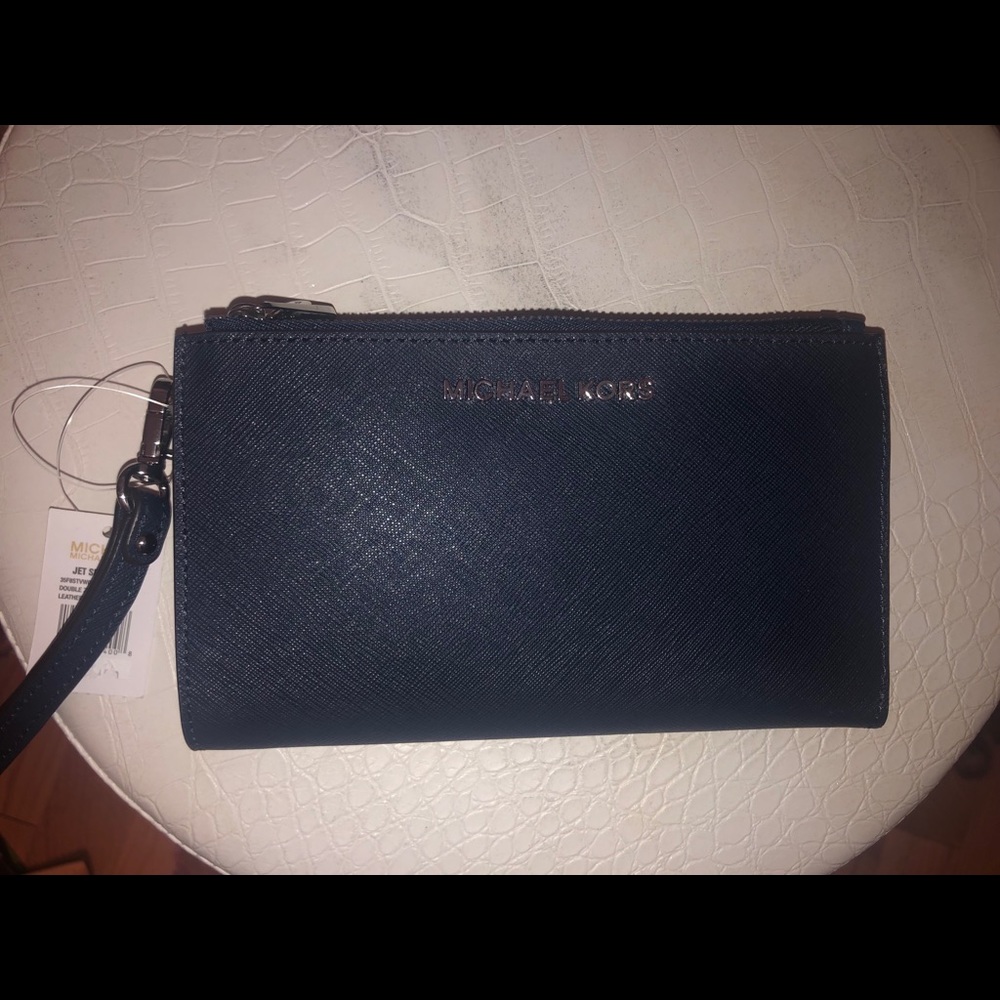 Brand new Michael Kors wristlet